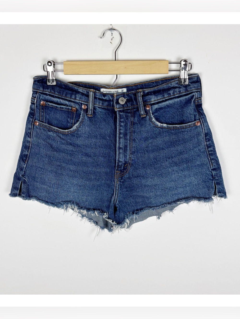 Abercrombie & Fitch The Mom Short High Rise Size 28 Blue Jean Denim Cut Off - Picture 5 of 5